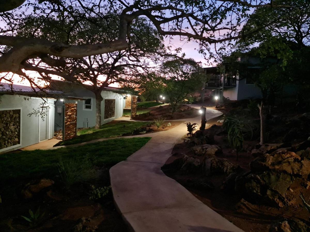 Mountain Peak Game Lodge And Camping Ozongaka Екстериор снимка