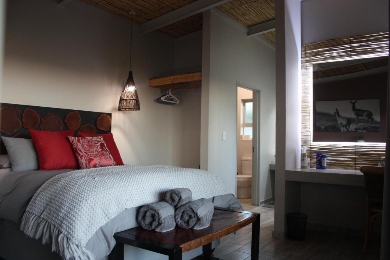 Mountain Peak Game Lodge And Camping Ozongaka Екстериор снимка