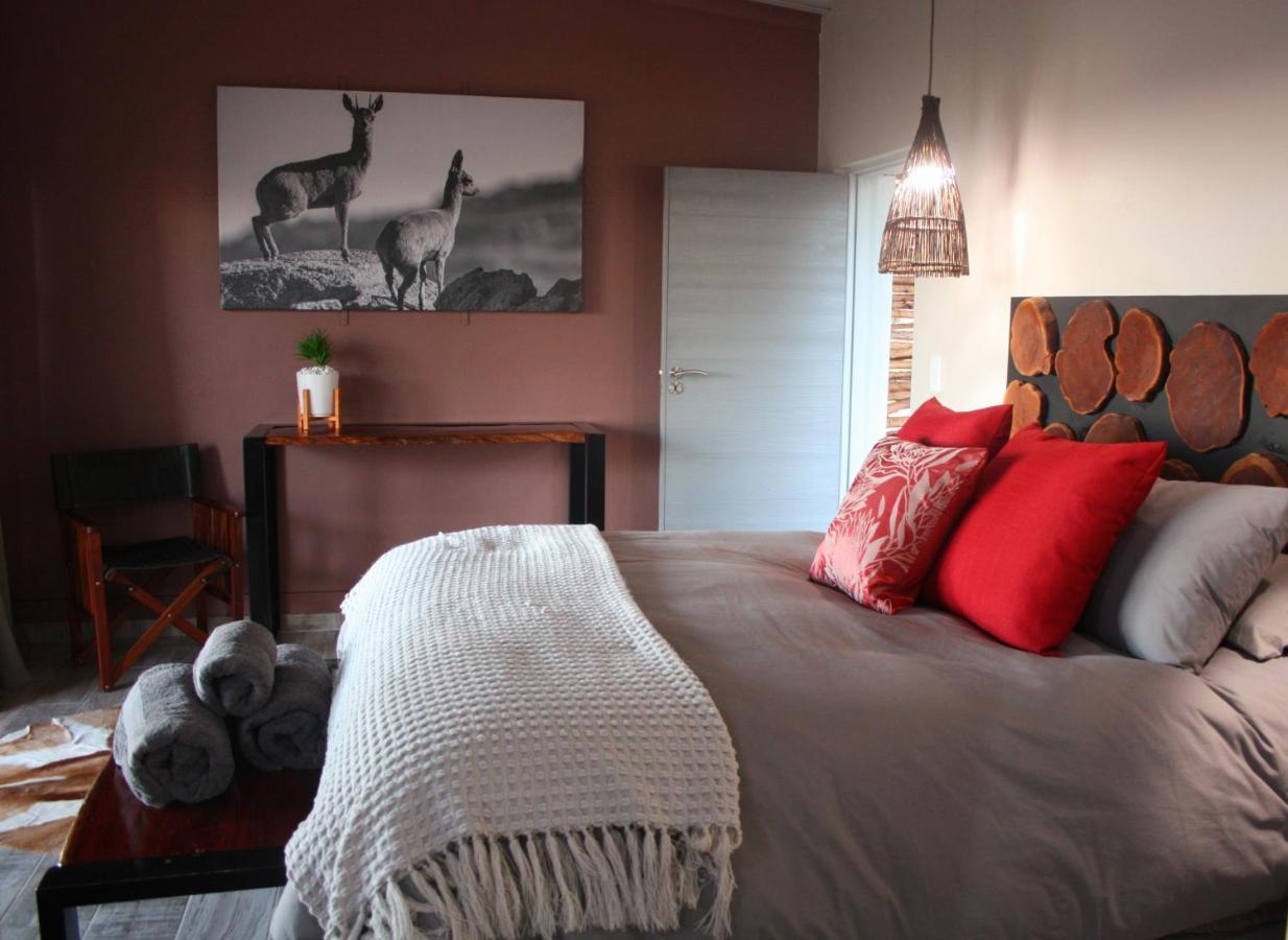 Mountain Peak Game Lodge And Camping Ozongaka Екстериор снимка